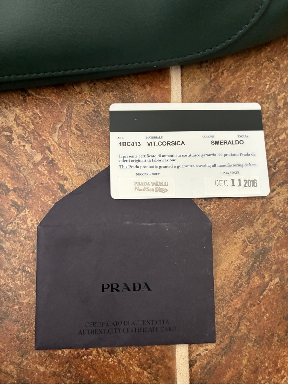 Prada Vitello Corsica Smeraldo Green Leather Hobo Shoulder Bag 1BC013 - Picture 3 of 14